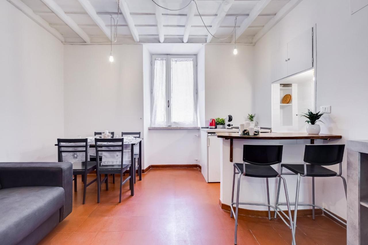 Pigna Suite โรม ภายนอก รูปภาพ